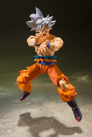 S.H.Figuarts SuperSuper Sоn Goku Ultra Instinct